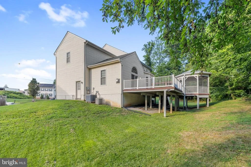 Photo of 17609 OVERLOOK ROAD