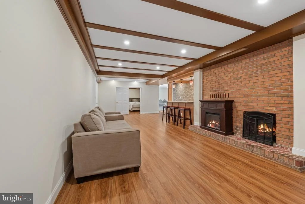 Photo of 2841 MONTCLAIR DRIVE