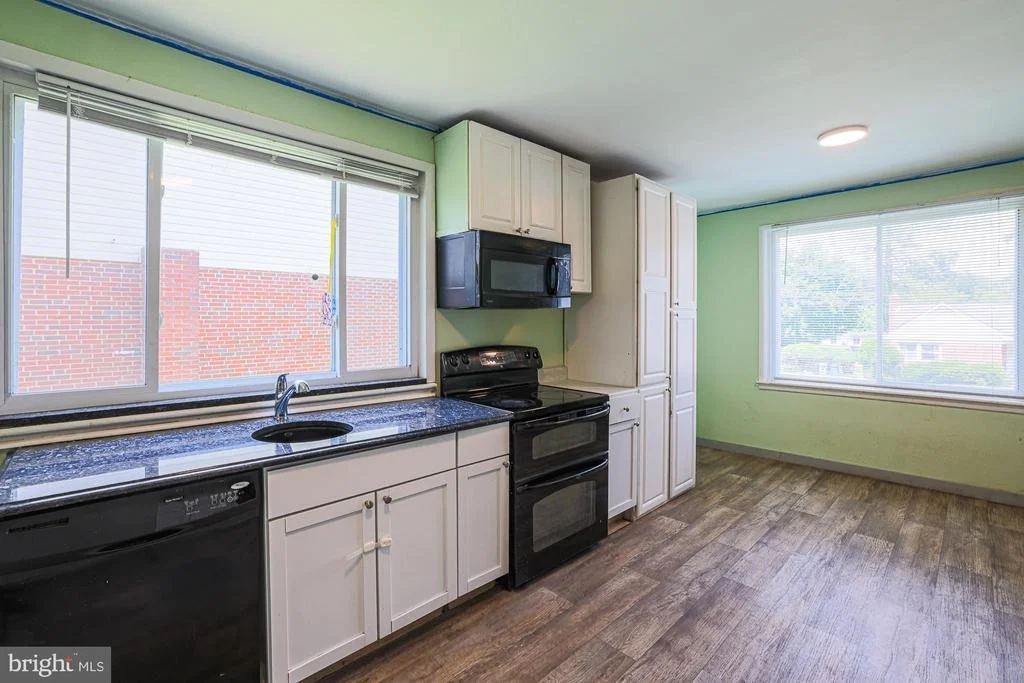 Photo of 6206 WINNER AVENUE