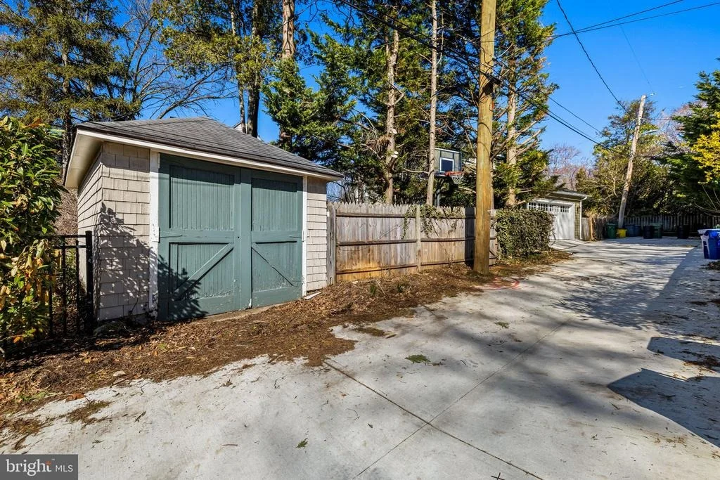 Photo of 225 HAWTHORNE ROAD