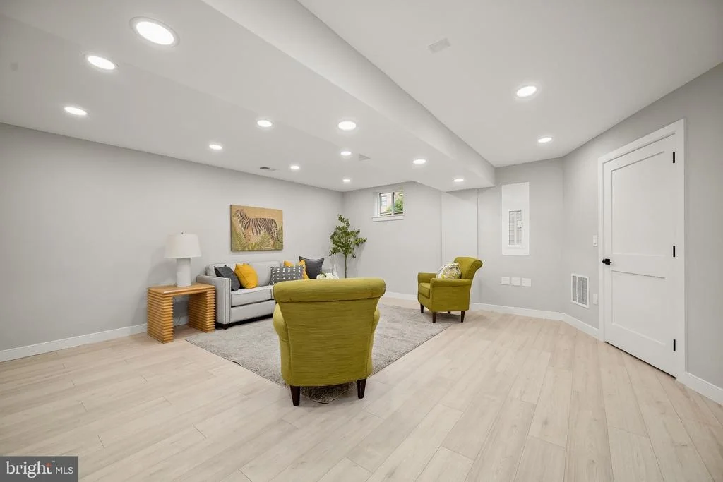 Photo of 601 RAY DRIVE