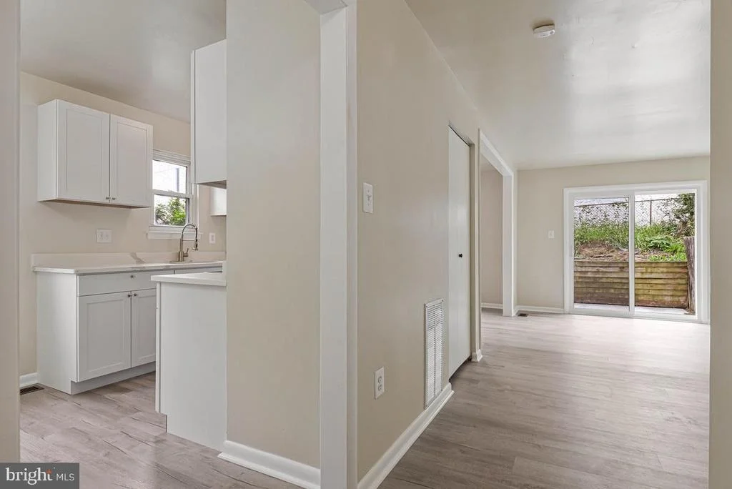 Photo of 1229 DELAFIELD PLACE NE