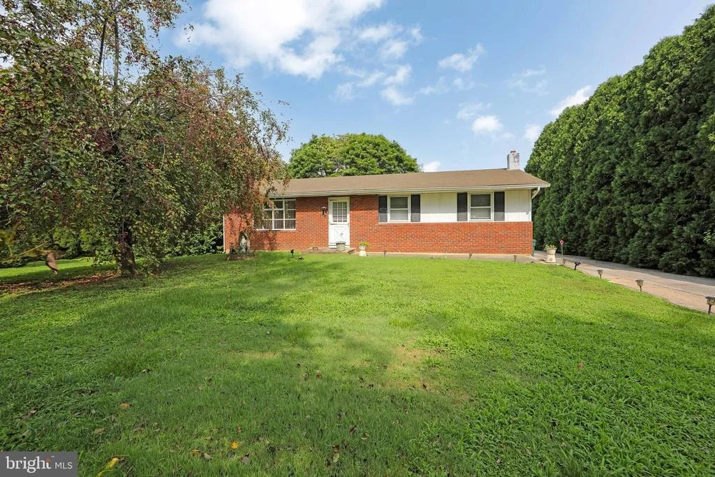Photo of 313 KINGS HIGHWAY