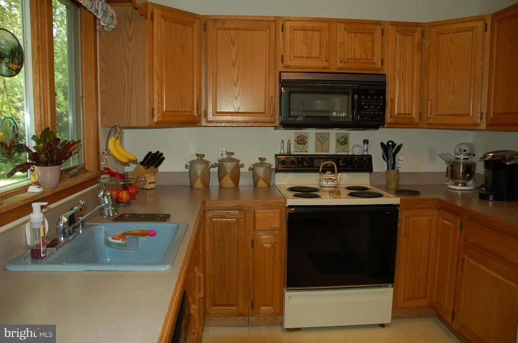 Photo of 6444 MEADOWLARK DRIVE
