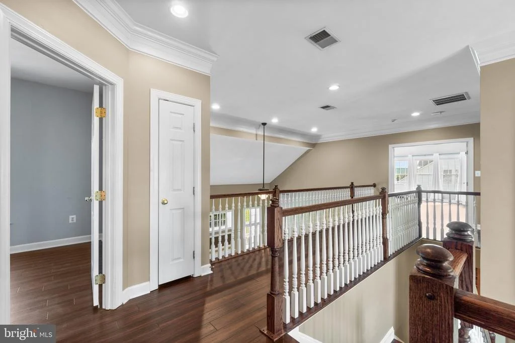 Photo of 9116 BOWLING GREEN DRIVE