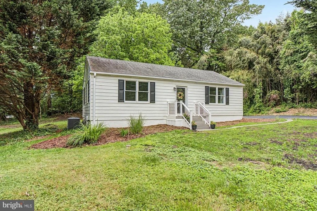 Photo of 604 PROSPECT MILL ROAD