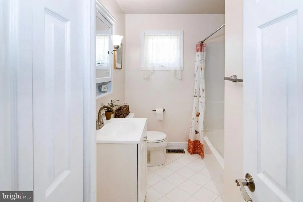 Photo of 611 JACKSON AVENUE