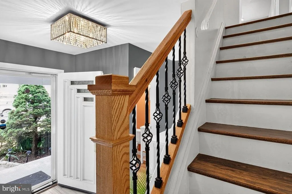 Photo of 717 DORIS TERRACE