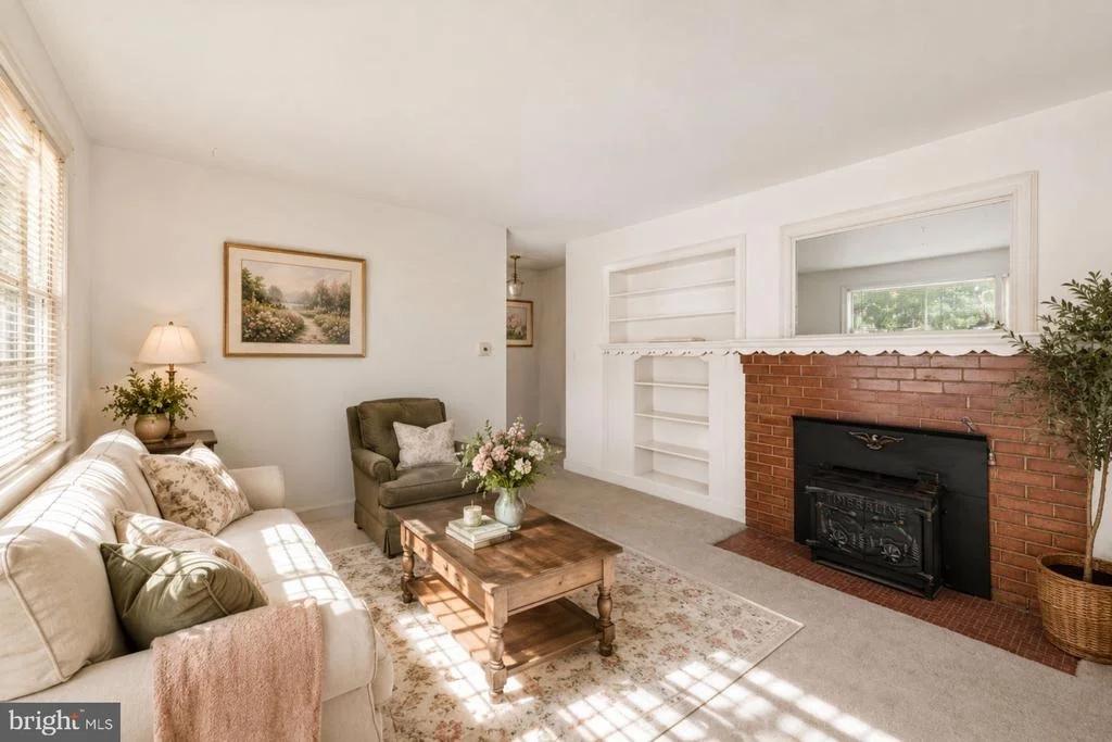 Photo of 5405 LANHAM STATION ROAD