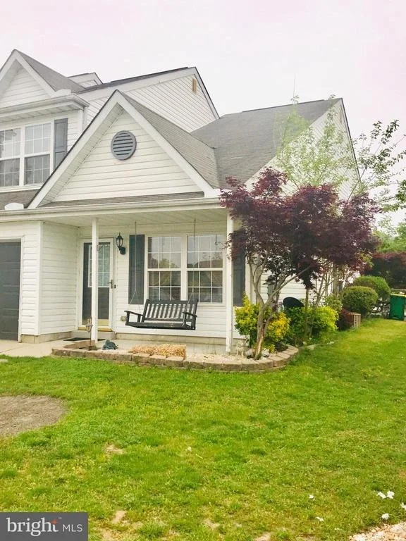 Photo of 668 WARREN DRIVE