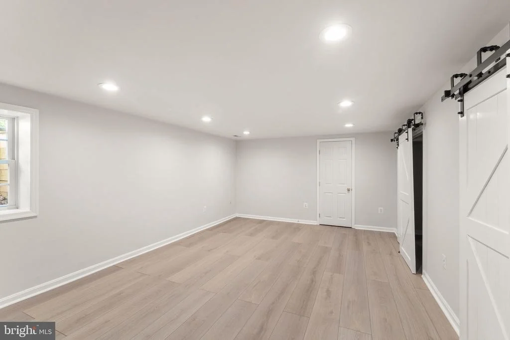 Photo of 817 KENNETH PLACE SE