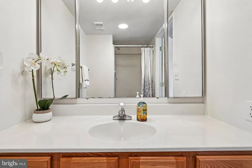 Photo of Unit 409 at 5901 MOUNT EAGLE DRIVE