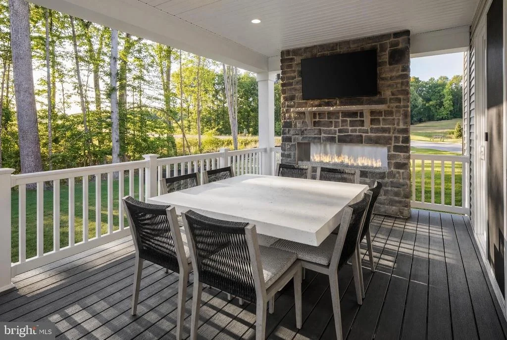Photo of 1512 LEELAND FOREST RD