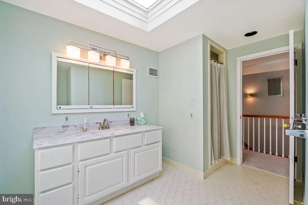 Photo of 7214 POMANDER LANE