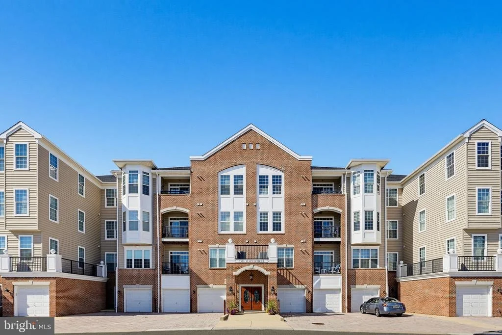 Photo of Unit 304 at 7305 MAPLECREST ROAD