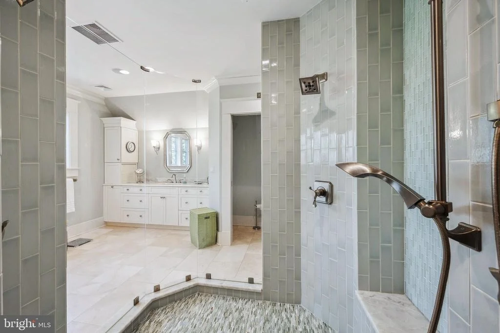 Photo of 11715 RIVER DRIVE