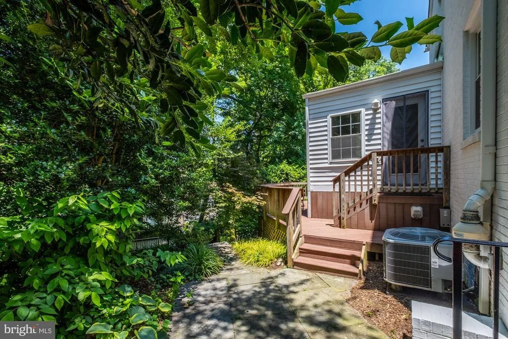Photo of 6009 CORBIN ROAD