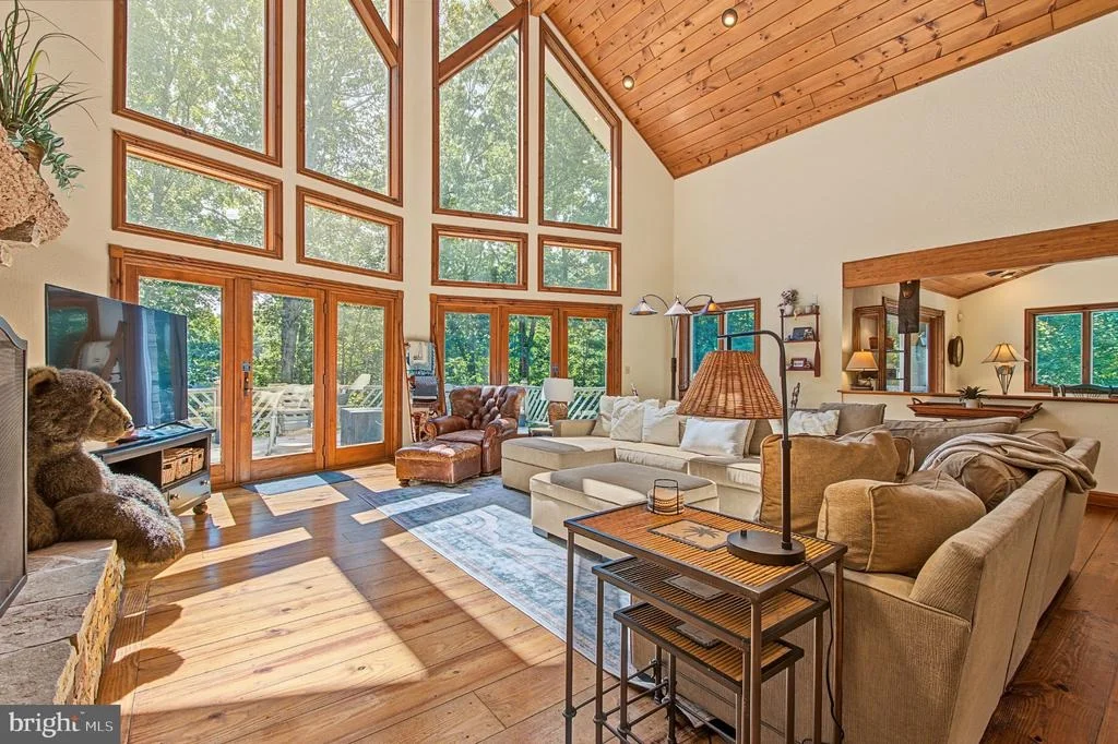 Photo of 2747 MARSH HILL ROAD