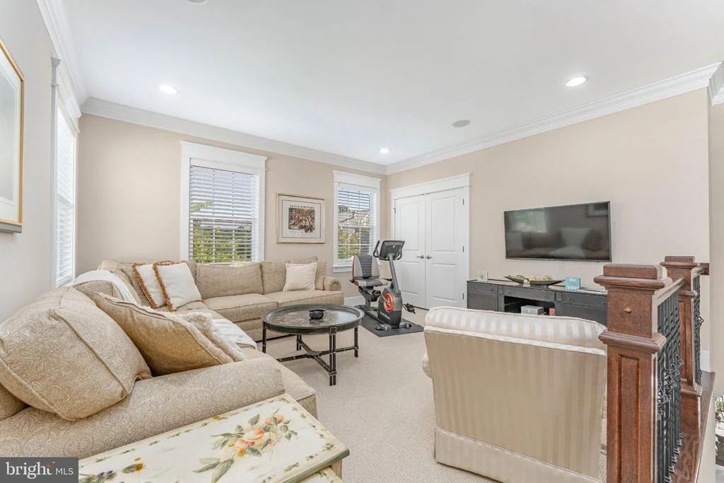 Photo of 305 QUIGLEY DRIVE
