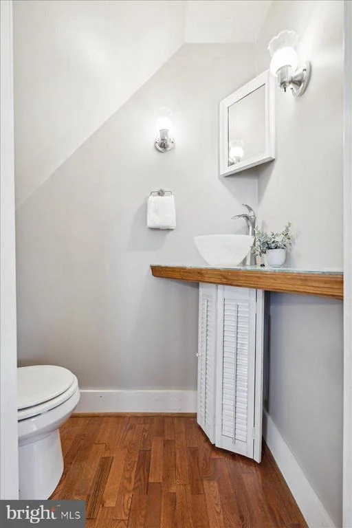 Photo of 218 5TH STREET W