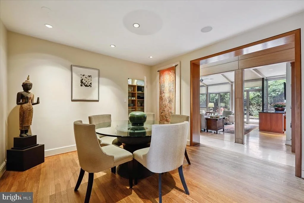 Photo of 1212 WOODSIDE PARKWAY