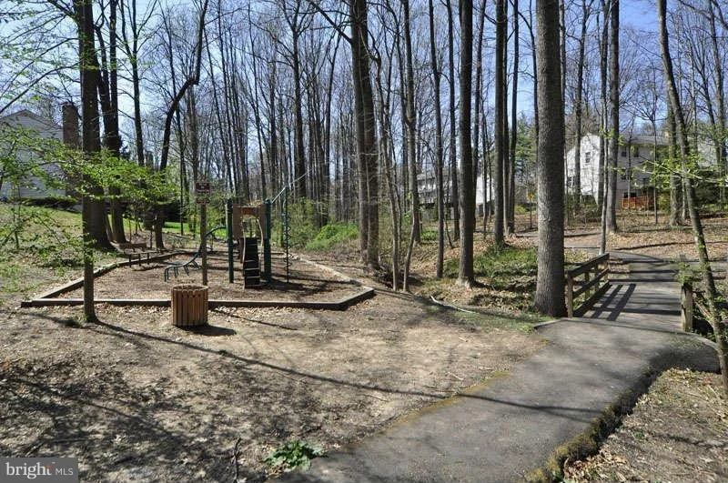 Photo of 9914 HEMLOCK WOODS LANE