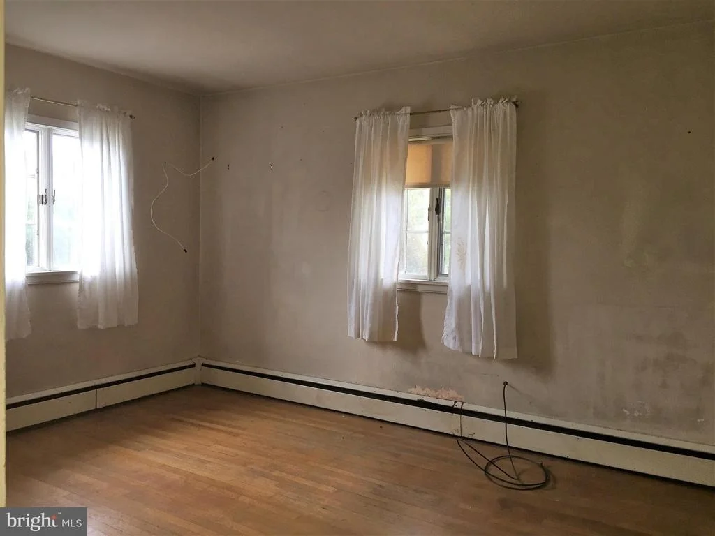 Photo of 6118 JEFFERSON BOULEVARD