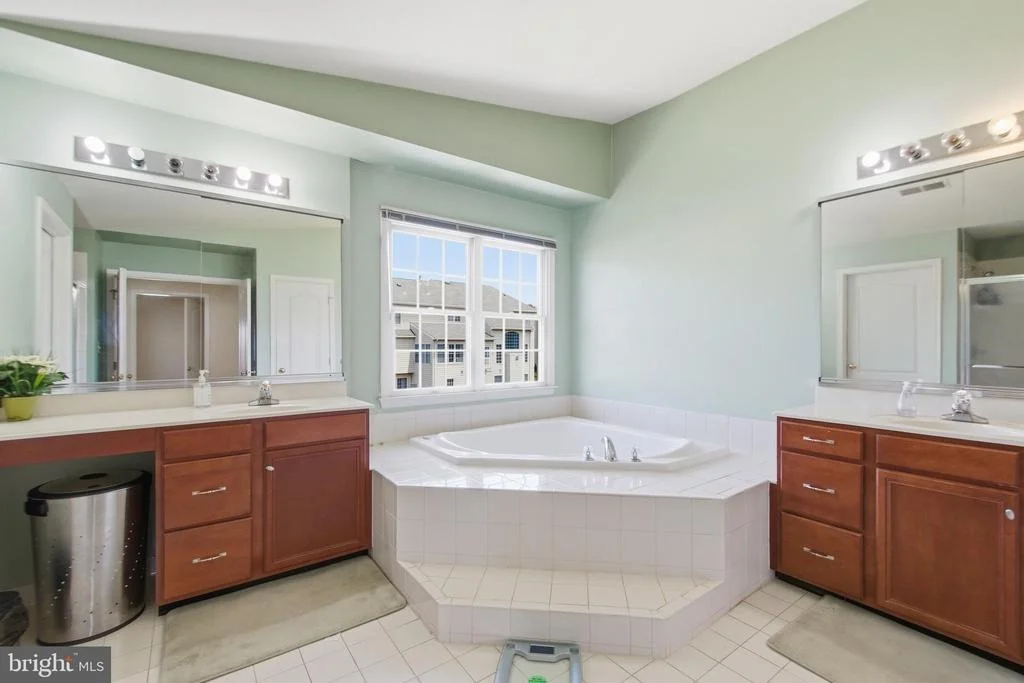 Photo of 43679 LUCKETTS BRIDGE CIRCLE