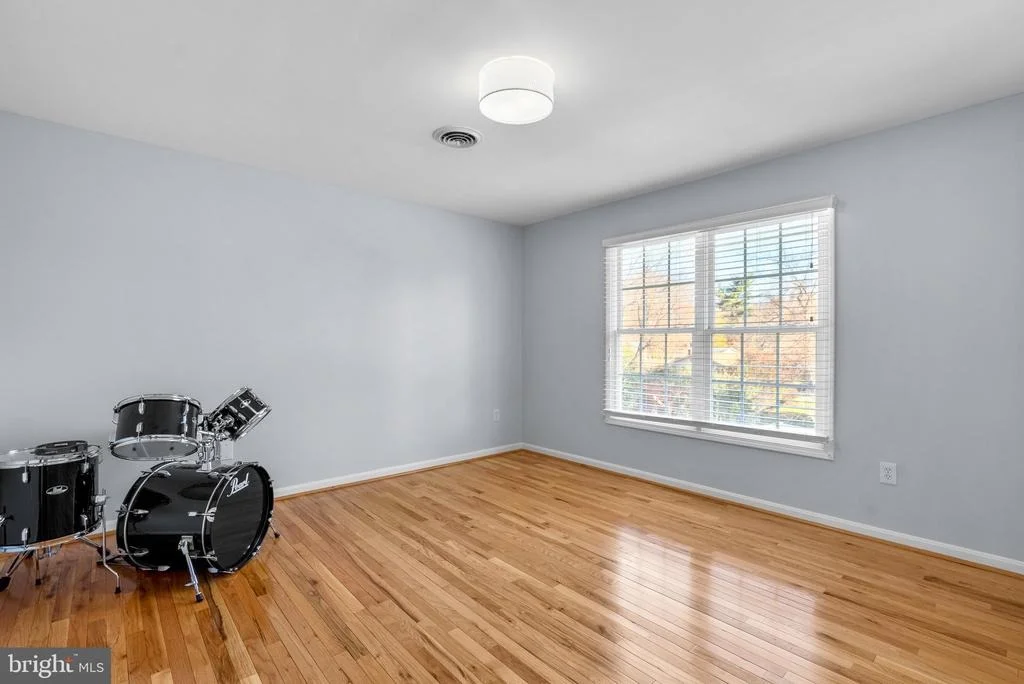 Photo of 1117 CRESTHAVEN DRIVE