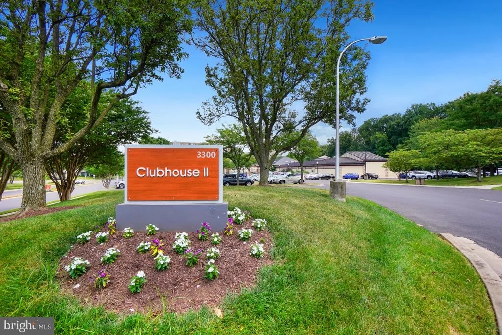 Photo of Unit 82B at 3630 GLENEAGLES DRIVE