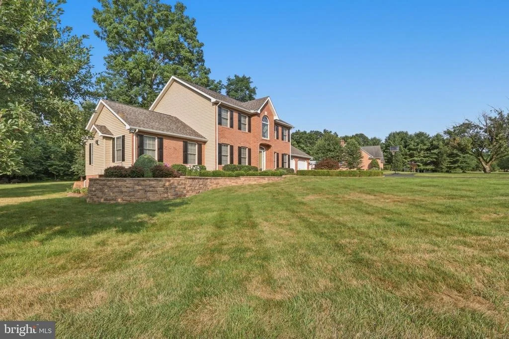 Photo of 221 HADLEY DRIVE