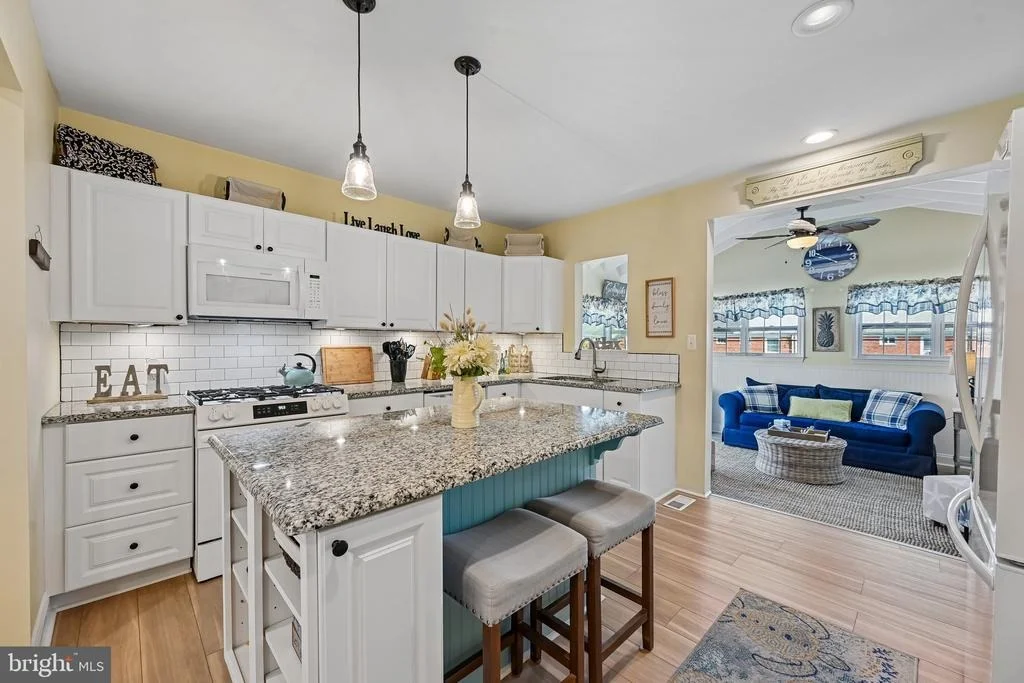 Photo of 1248 JUNE ROAD