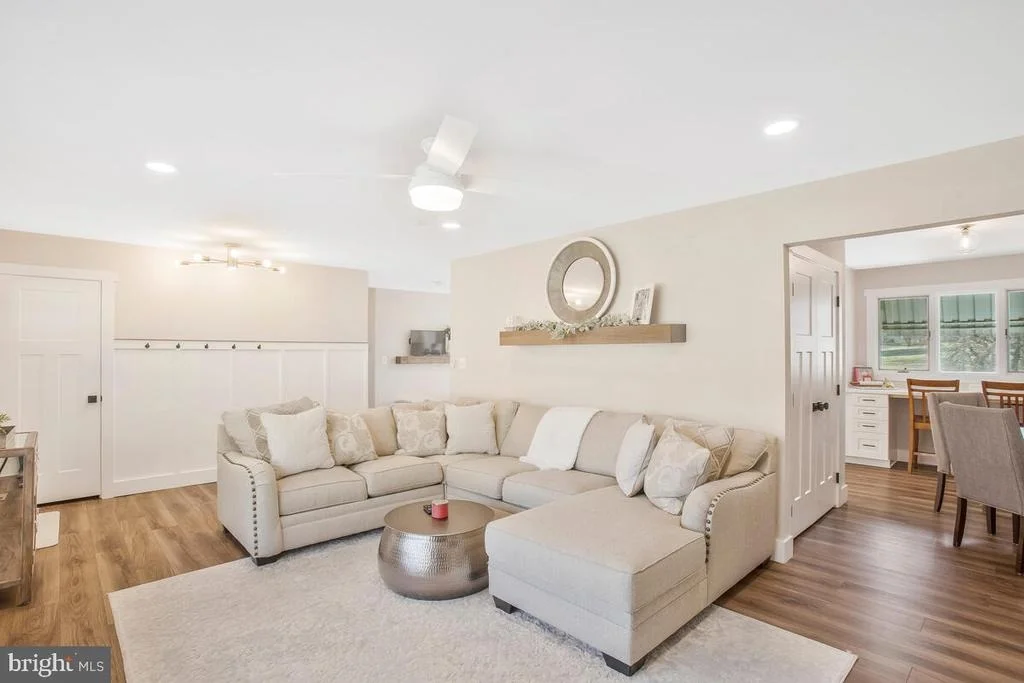 Photo of 11216 LAKEVIEW DRIVE