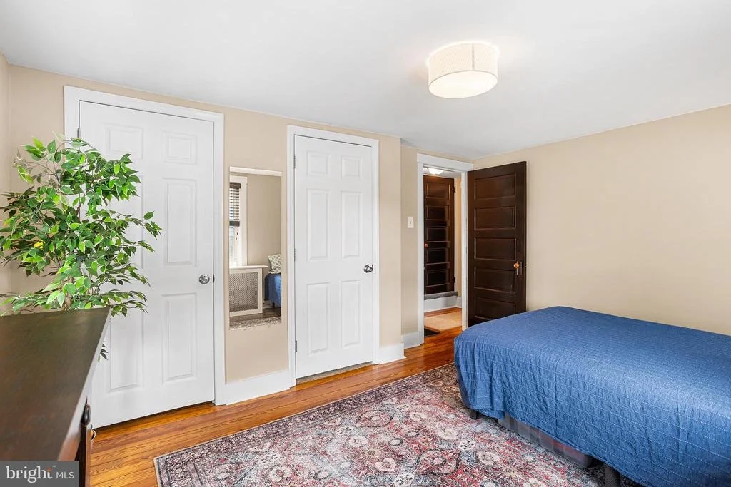 Photo of 211 EDGEWOOD AVENUE