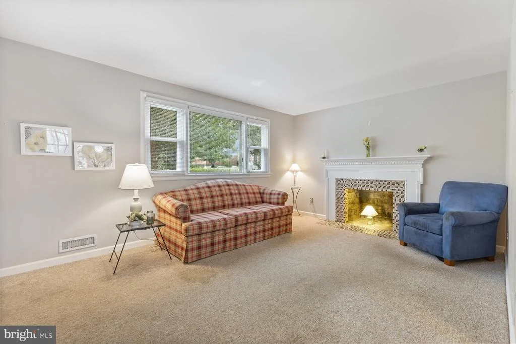 Photo of 12703 BLUHILL ROAD