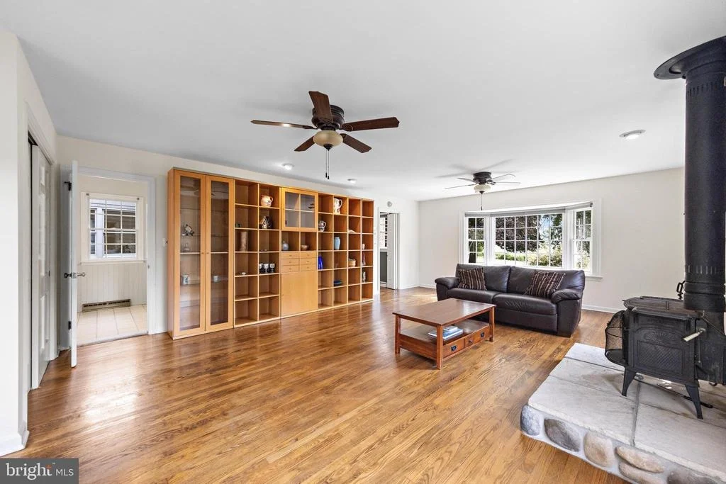 Photo of 186 FAIRVIEW ROAD