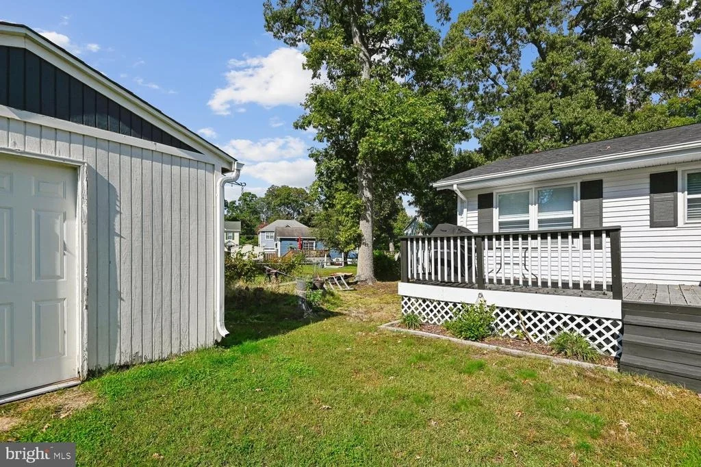 Photo of 4734 IDLEWILDE ROAD