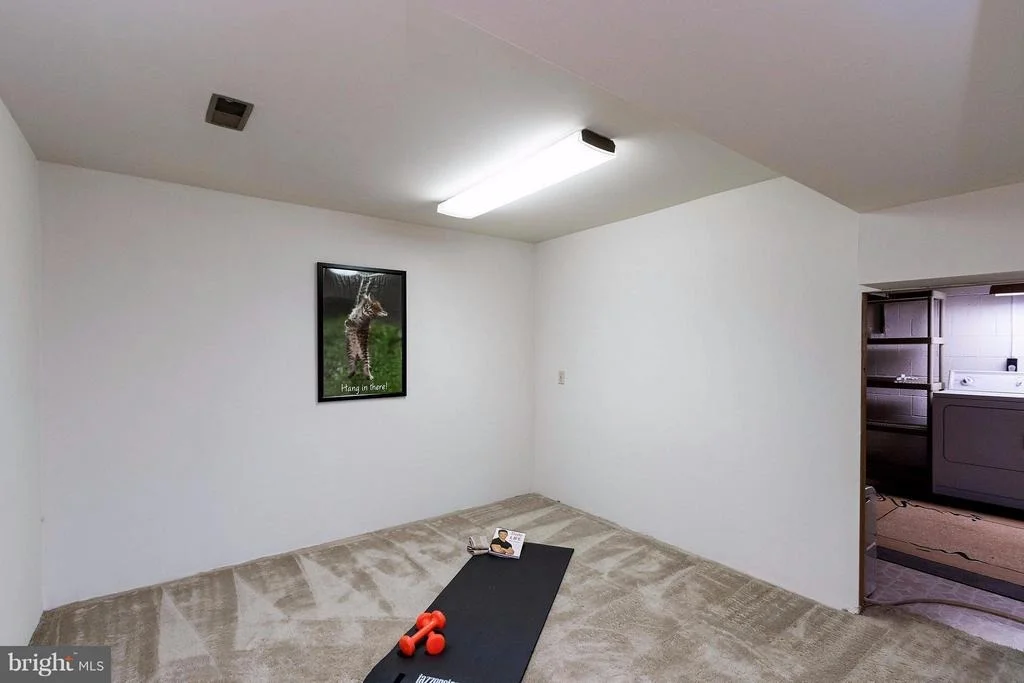 Photo of 9609 PODIUM DRIVE