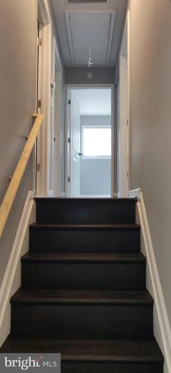 Photo of 9604 BEACHWOOD AVENUE
