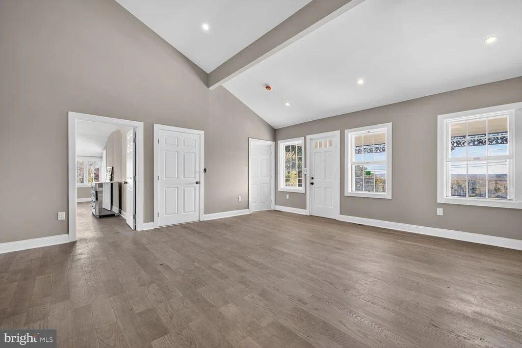 Photo of 401 LINDEN AVENUE