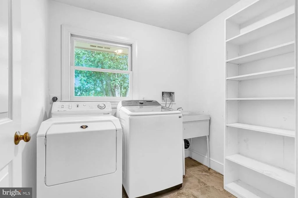 Photo of 9344 MOUNT VERNON CIRCLE