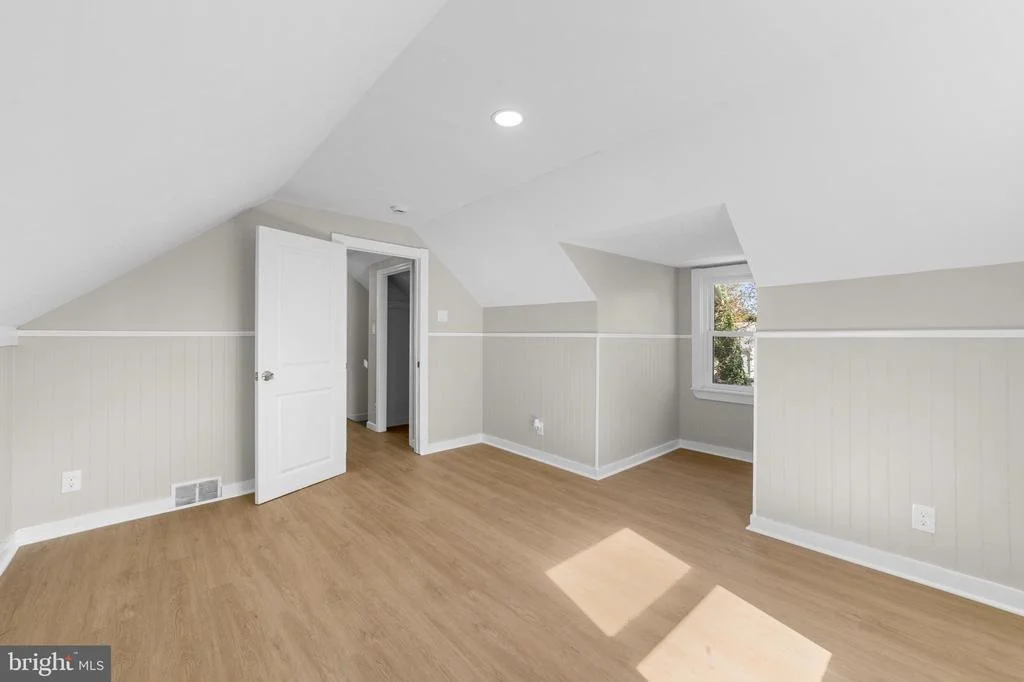 Photo of 179 VICTORY AVENUE