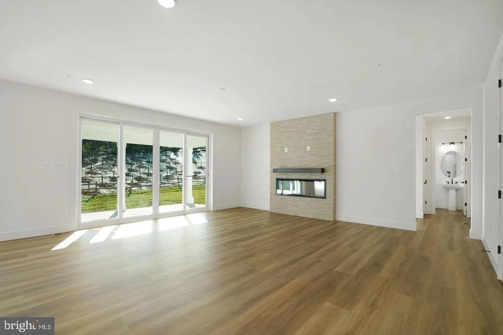 Photo of 2003 ARAM DRIVE