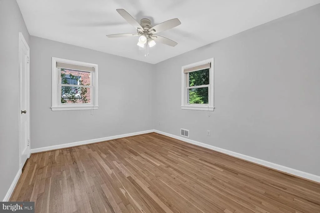 Photo of 1503 CREST ROAD