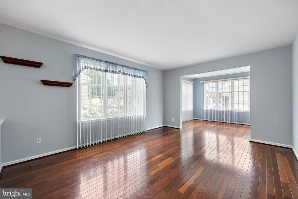 Photo of 704 SHIPTON ROAD