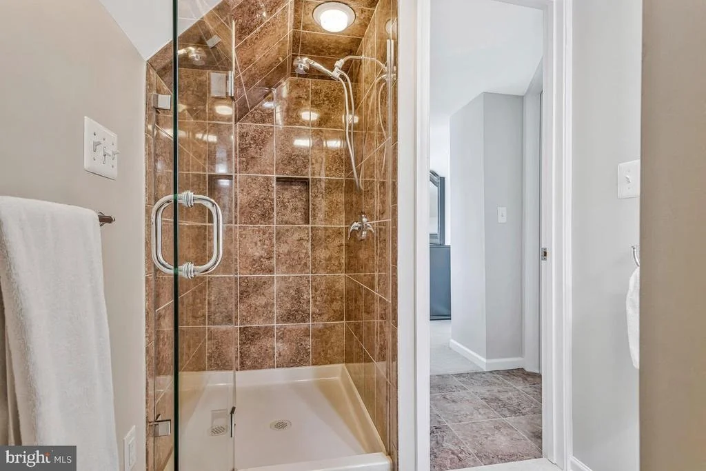 Photo of 3300 SHORE DRIVE