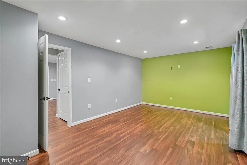Photo of 320 N CONSTITUTION WAY