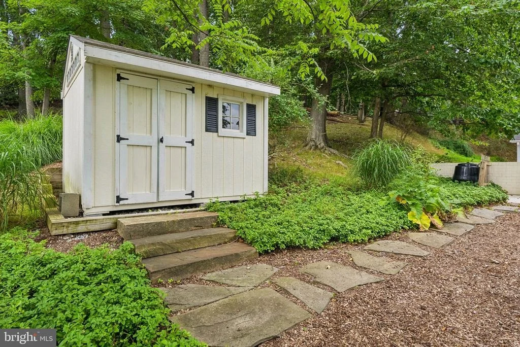 Photo of 804 STAGS HEAD ROAD