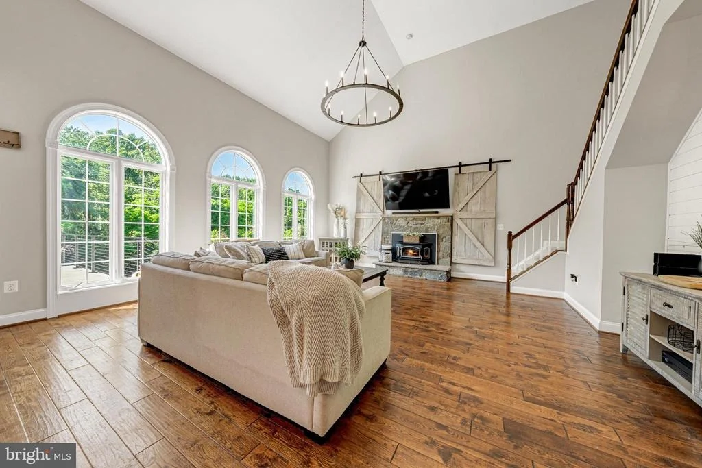 Photo of 24168 SPRING MEADOW CIRCLE