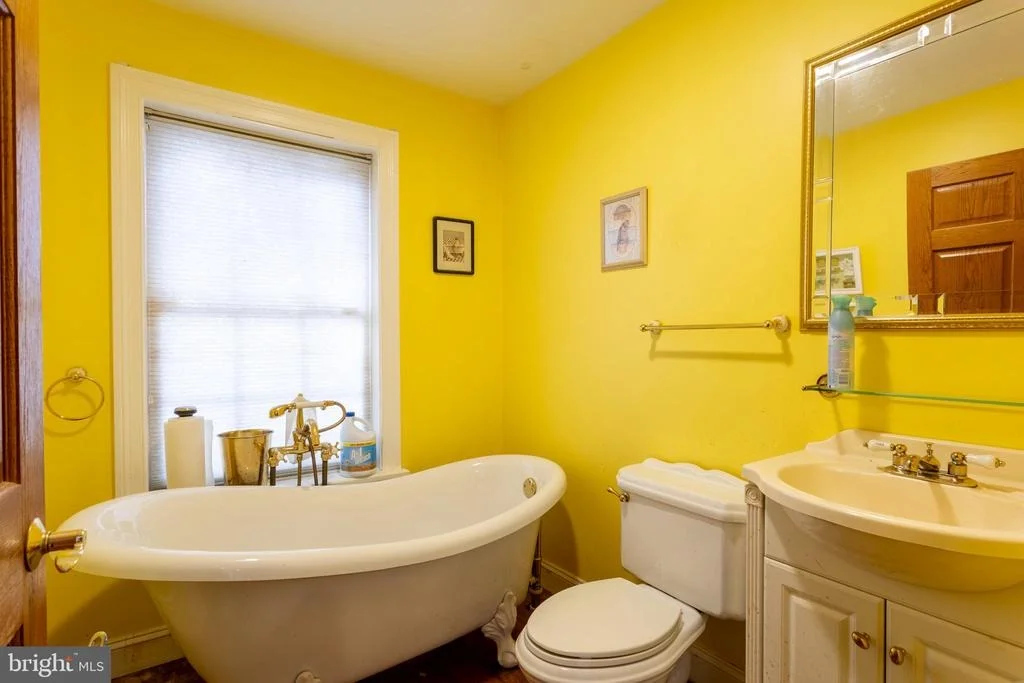 Photo of 415 SHORE DRIVE